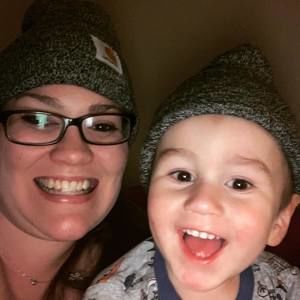 Meet your Posher, Carrie